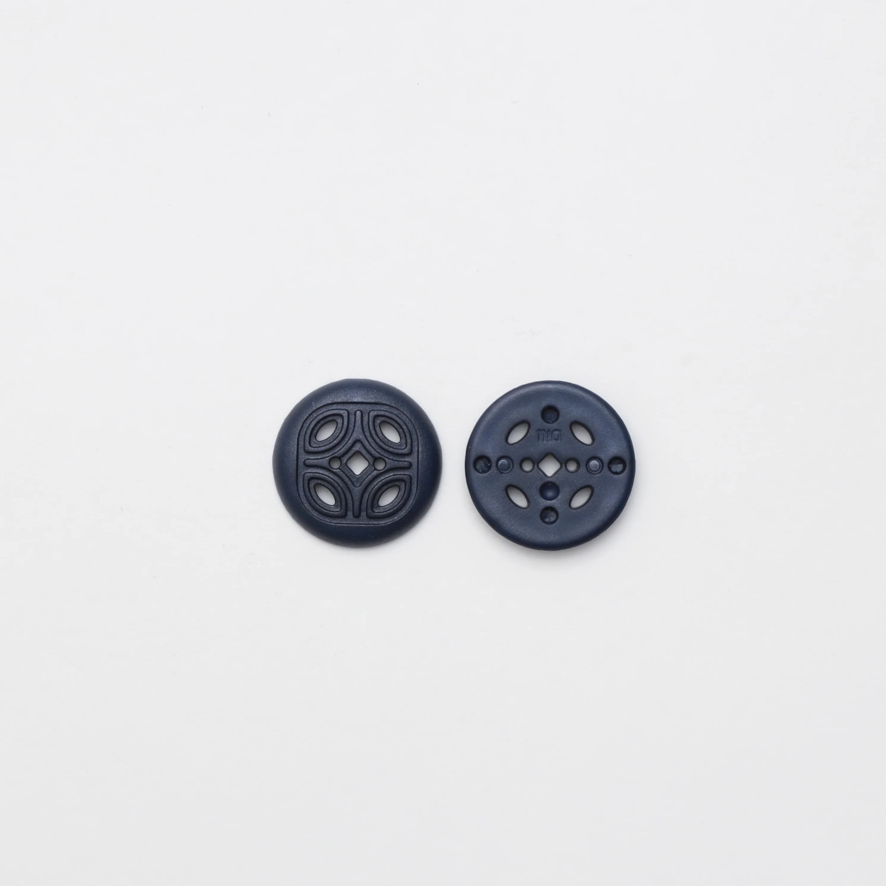 Buttons - 2 Hole - 30mm - Open Ornament - Assorted - Image 6