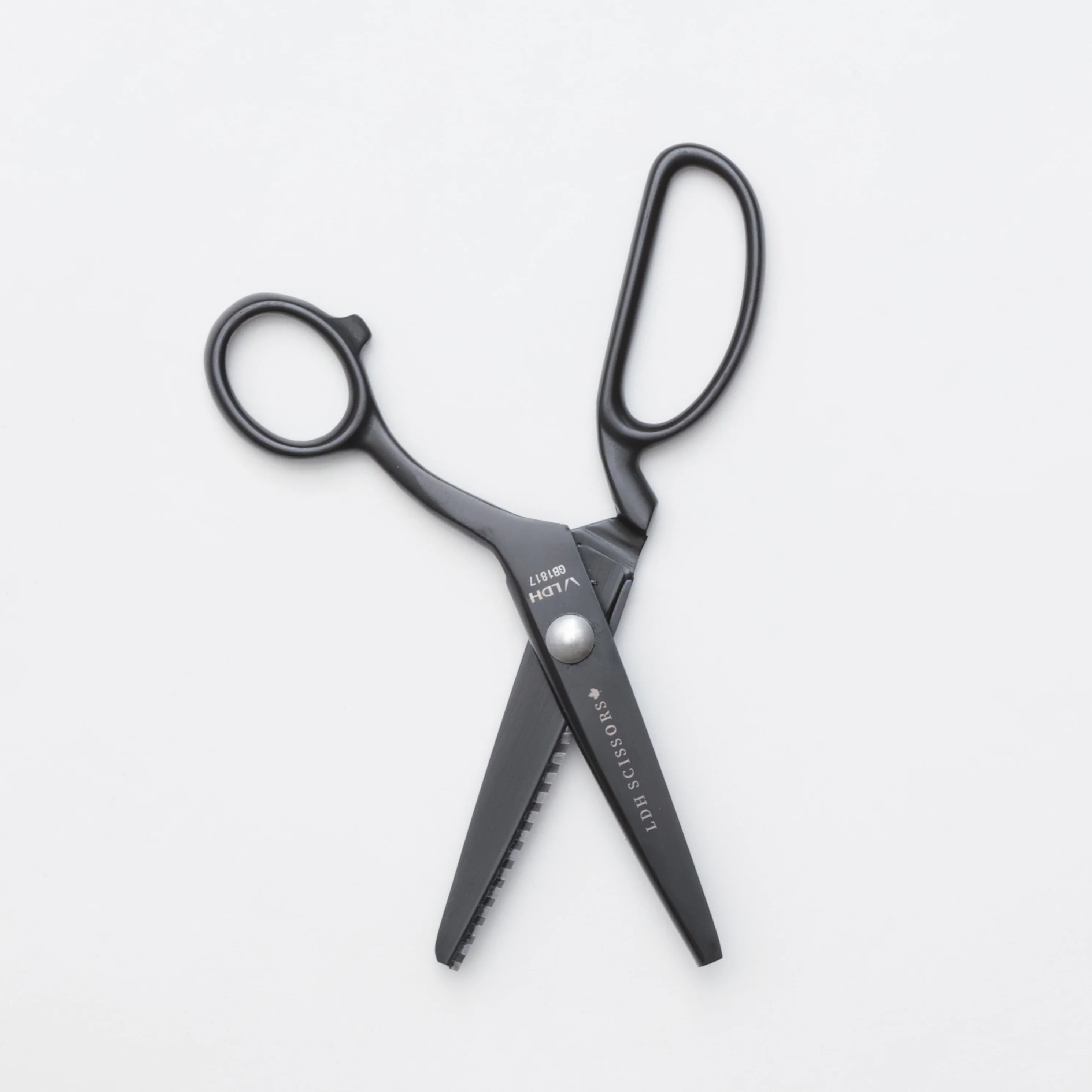 LDH - Pinking Shears - Midnight Edition - Assorted Sizes - Image 4
