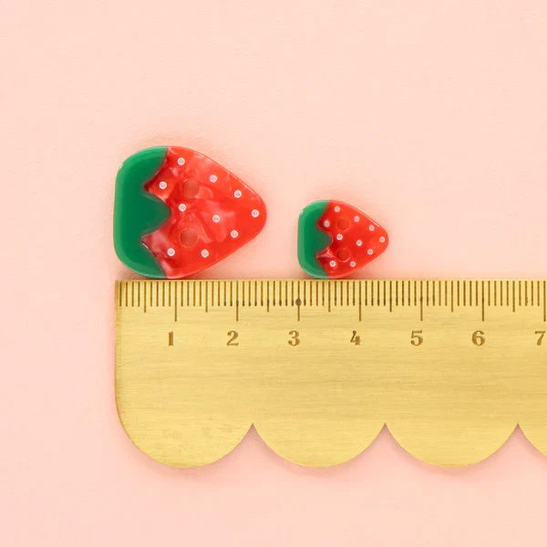 Sarah Hearts - Buttons - Strawberry - Small - Image 3
