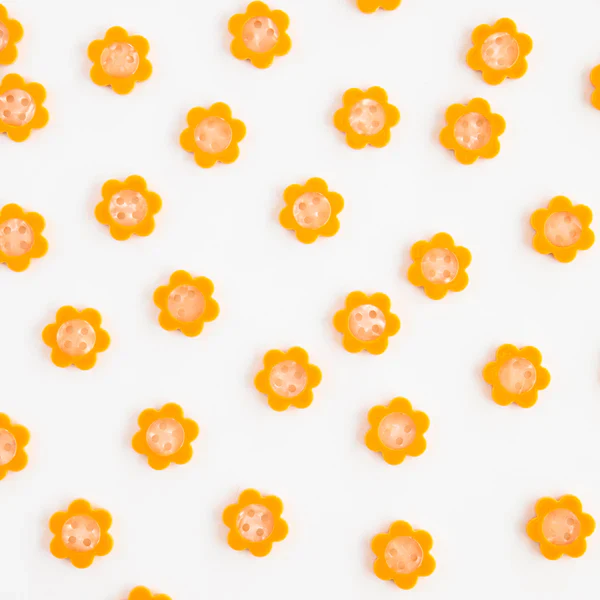 Sarah Hearts - Buttons - Yellow Daisy - Small - Image 2