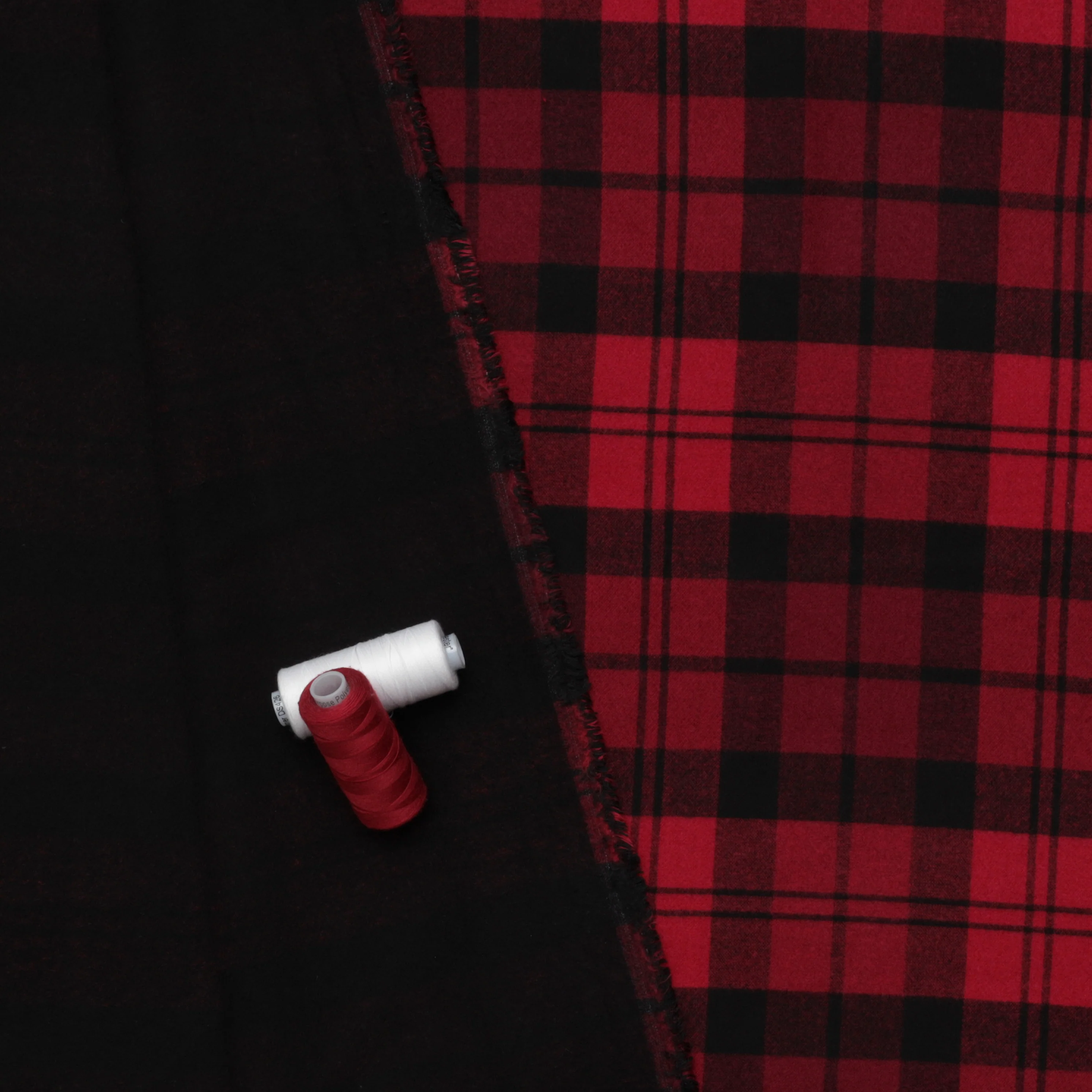 Viscose Blend - Plaid Coating - Black Red - Image 3